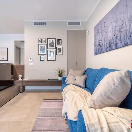 شقة Stilicone 15 - Luxury Apt 3D ميلان المظهر الخارجي الصورة