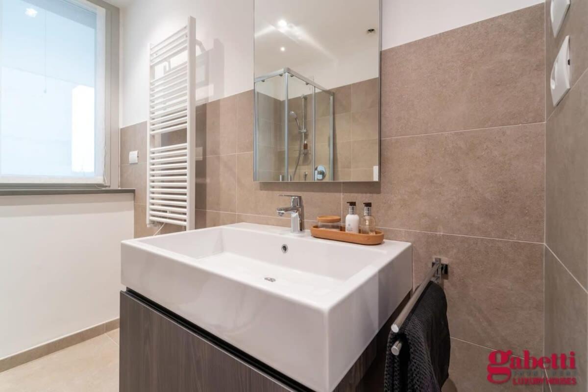 شقة Stilicone 15 - Luxury Apt 3D ميلان المظهر الخارجي الصورة